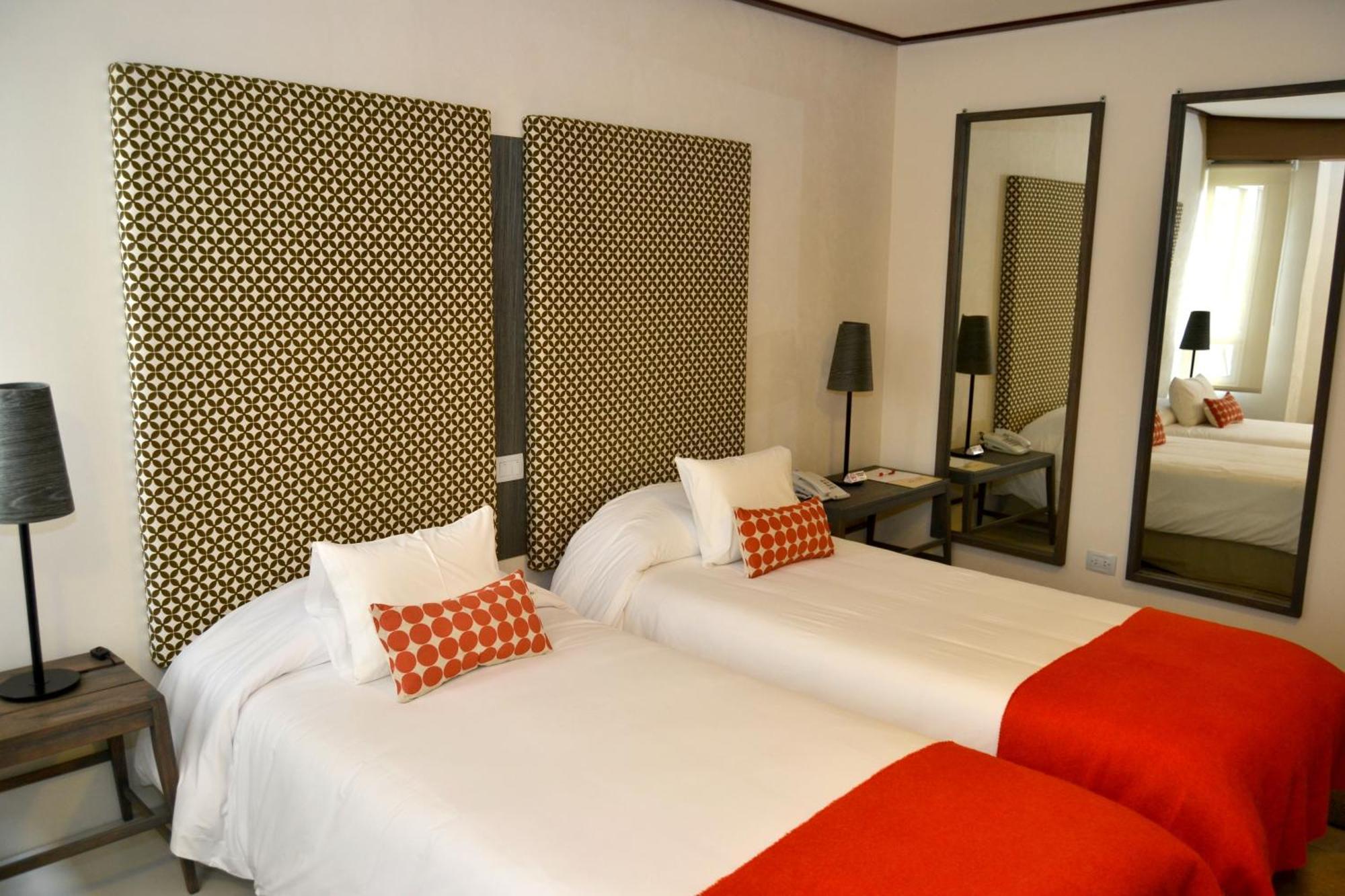 Hotel Aca El Calafate Kültér fotó