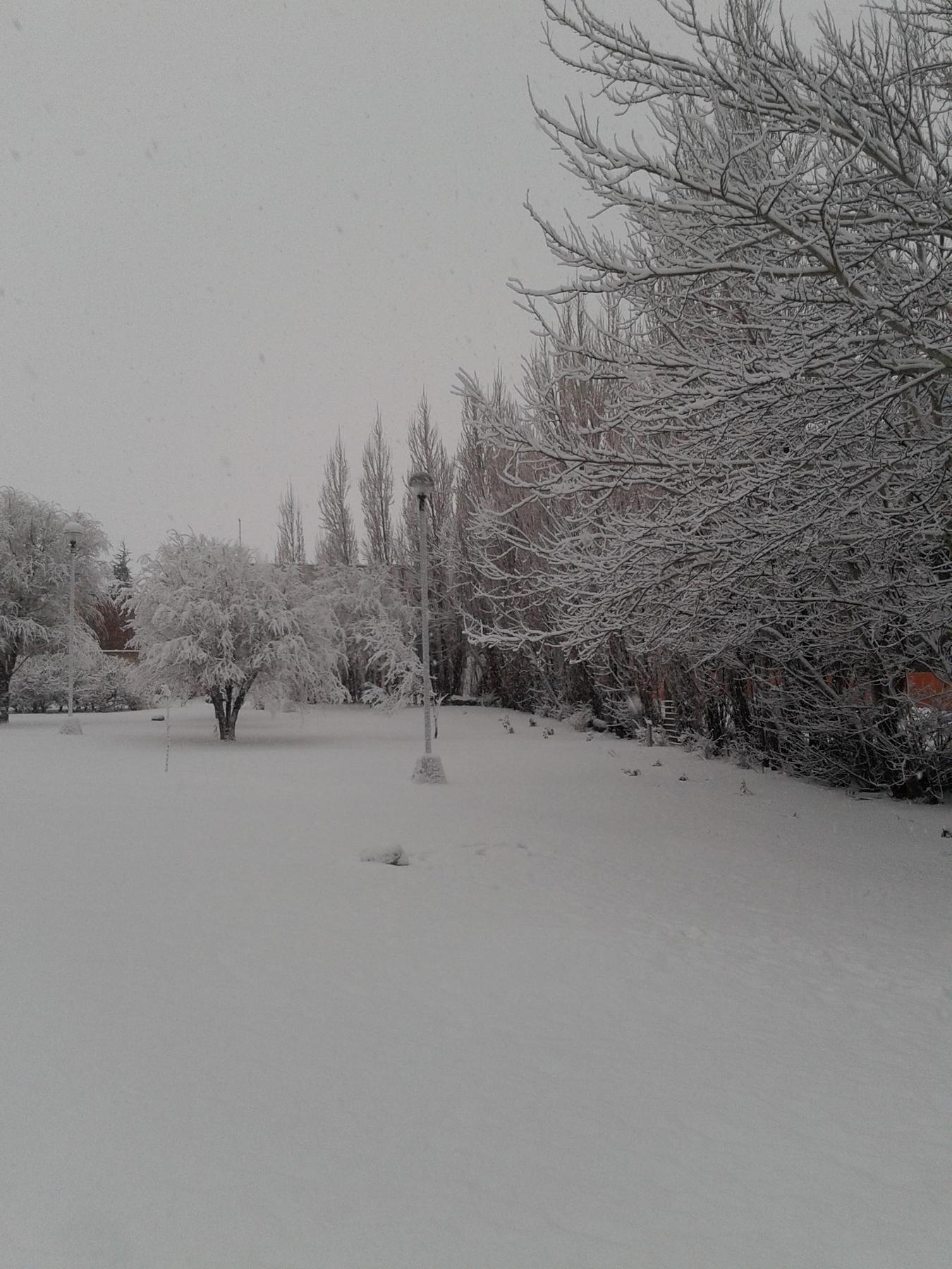 Hotel Aca El Calafate Kültér fotó